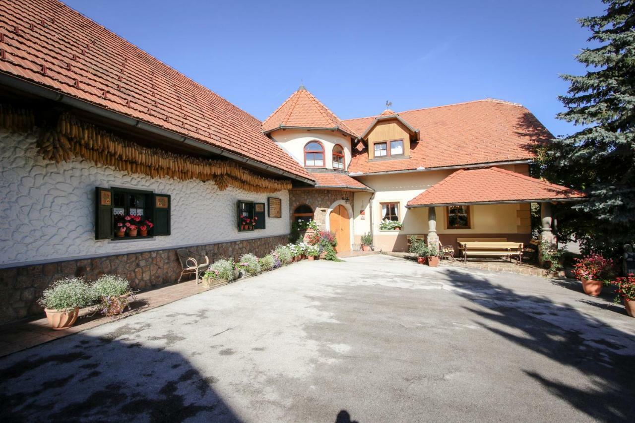Moj Dom-Toplak Jursinci Bagian luar foto